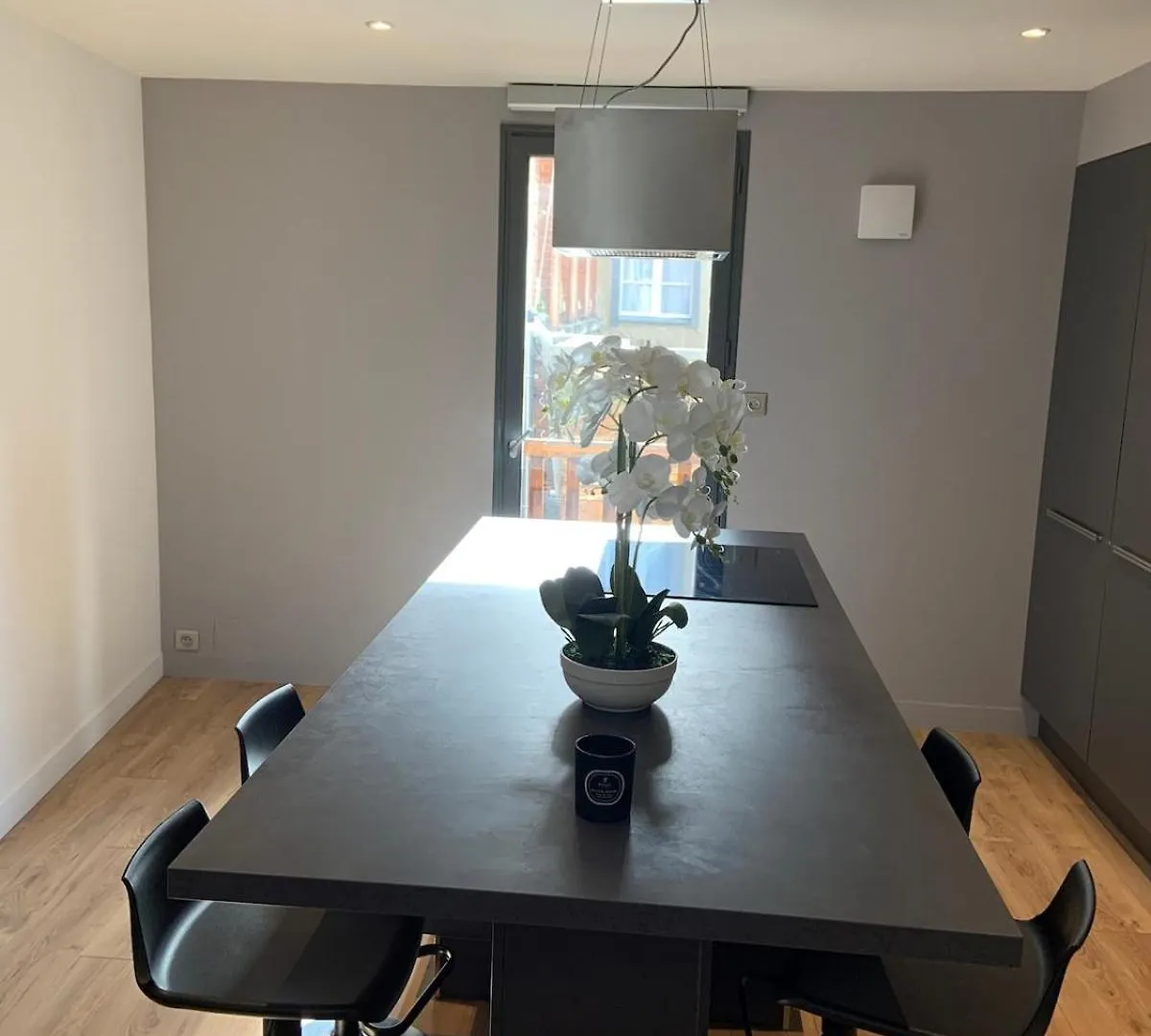 La Grande Suite Duplex- Rue Vasselot - Calme - Standing Five Rennes
